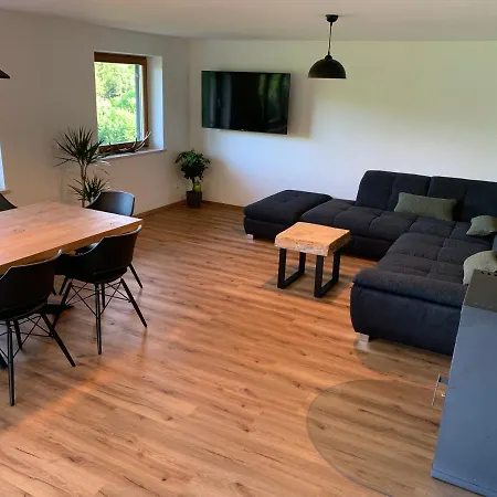 아파트 Zeitlos Mit Bergblick