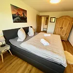 Appartement Zeitlos Mit Bergblick
